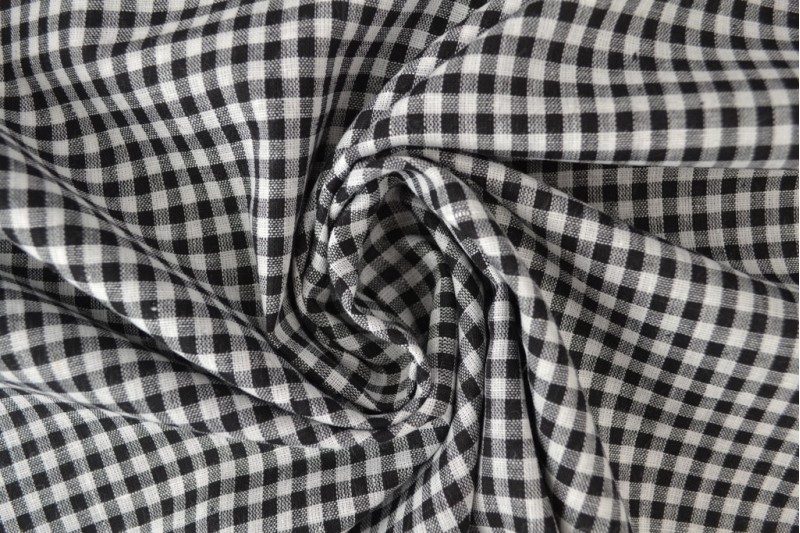 01-01 black