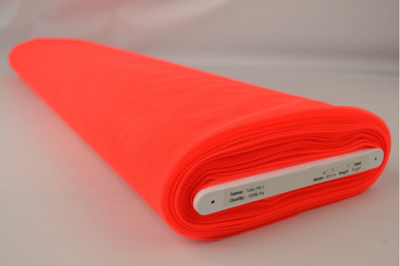 Brandvertragende tule 300 cm breed fluor oranje