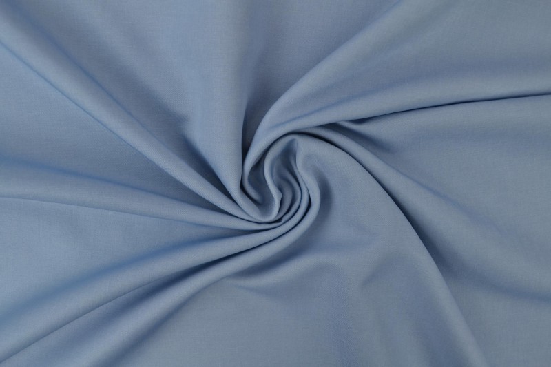 Denim-look viscose shine lichtblauw, rol