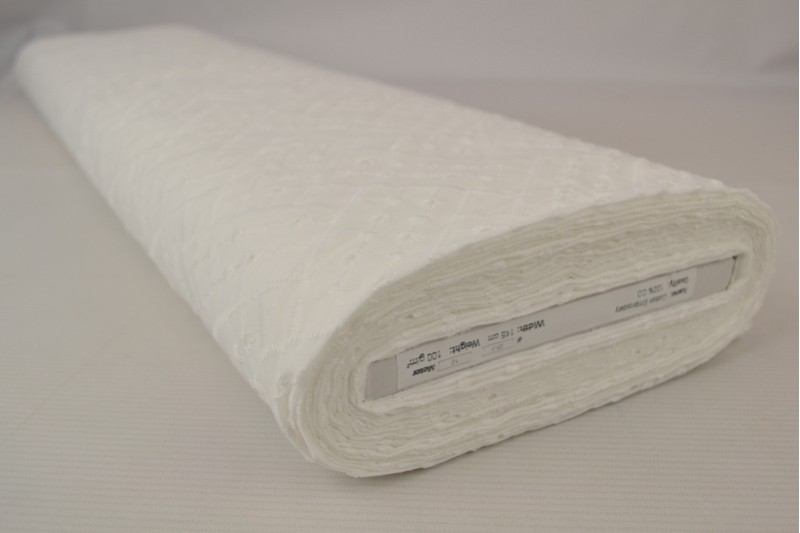 Katoen broderie wit (patroon 01), rol