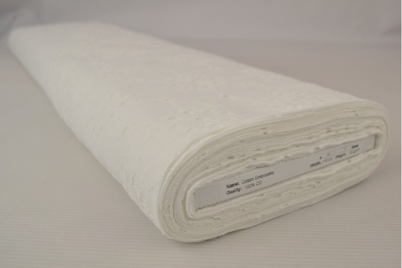 Katoen broderie wit (patroon 03), rol