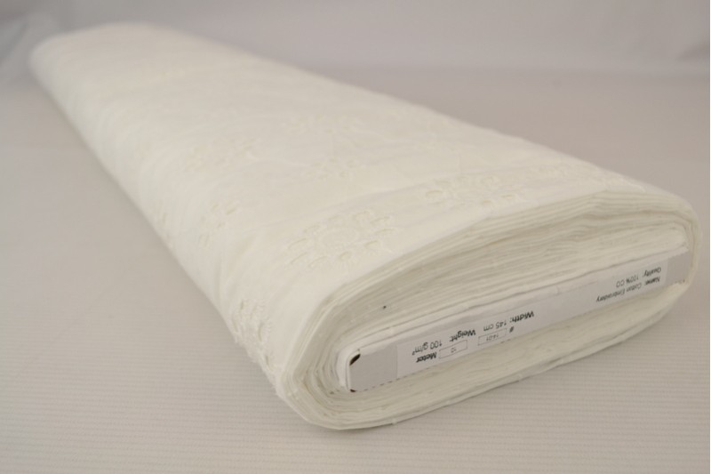 Katoen broderie wit (patroon 14), rol