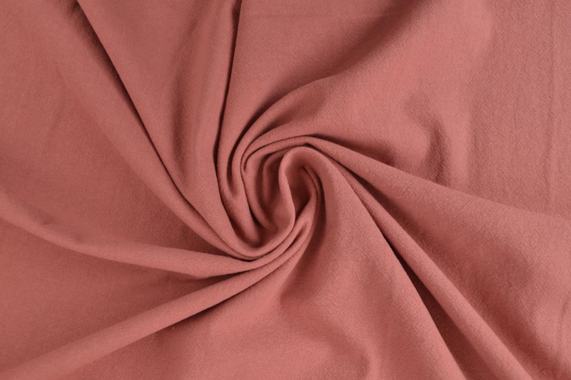 Gewassen katoen donker oud roze, rol