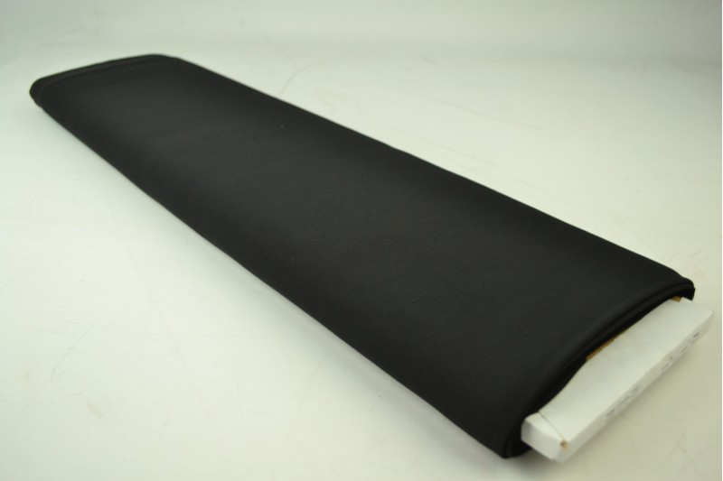 Lycra tule zwart, rol