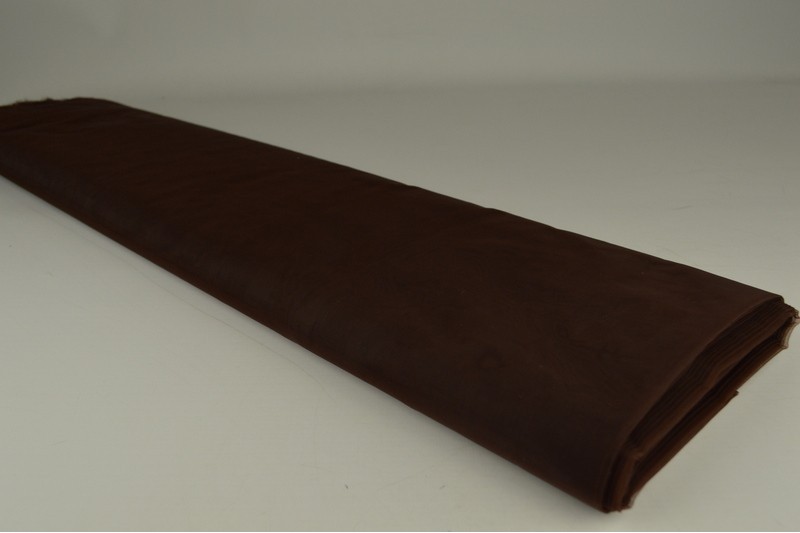 Organza bruin, rol