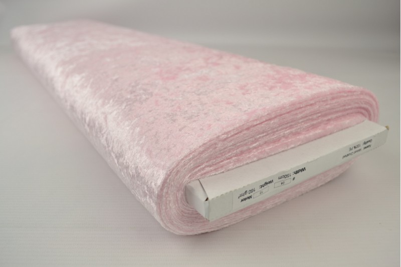 Velours de panne roze, rol