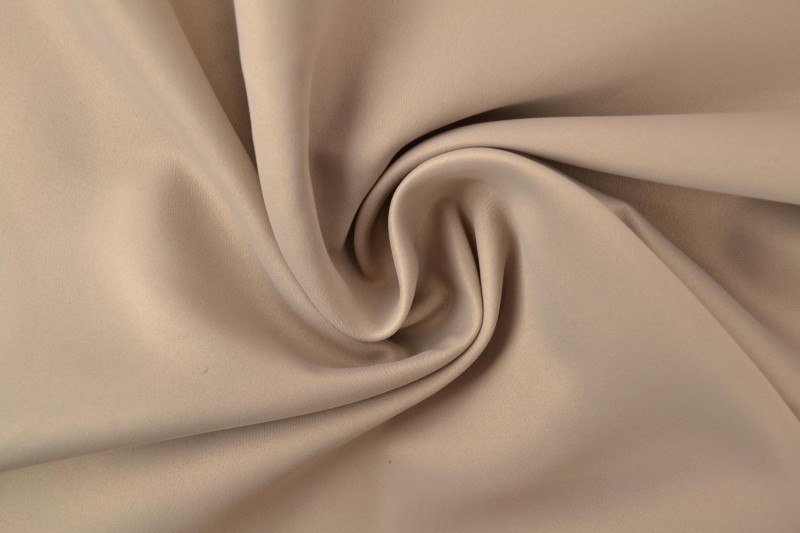 Verduisteringsstof taupe, rol